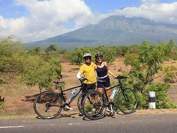 adventure downhill with Bali cycling tour package
